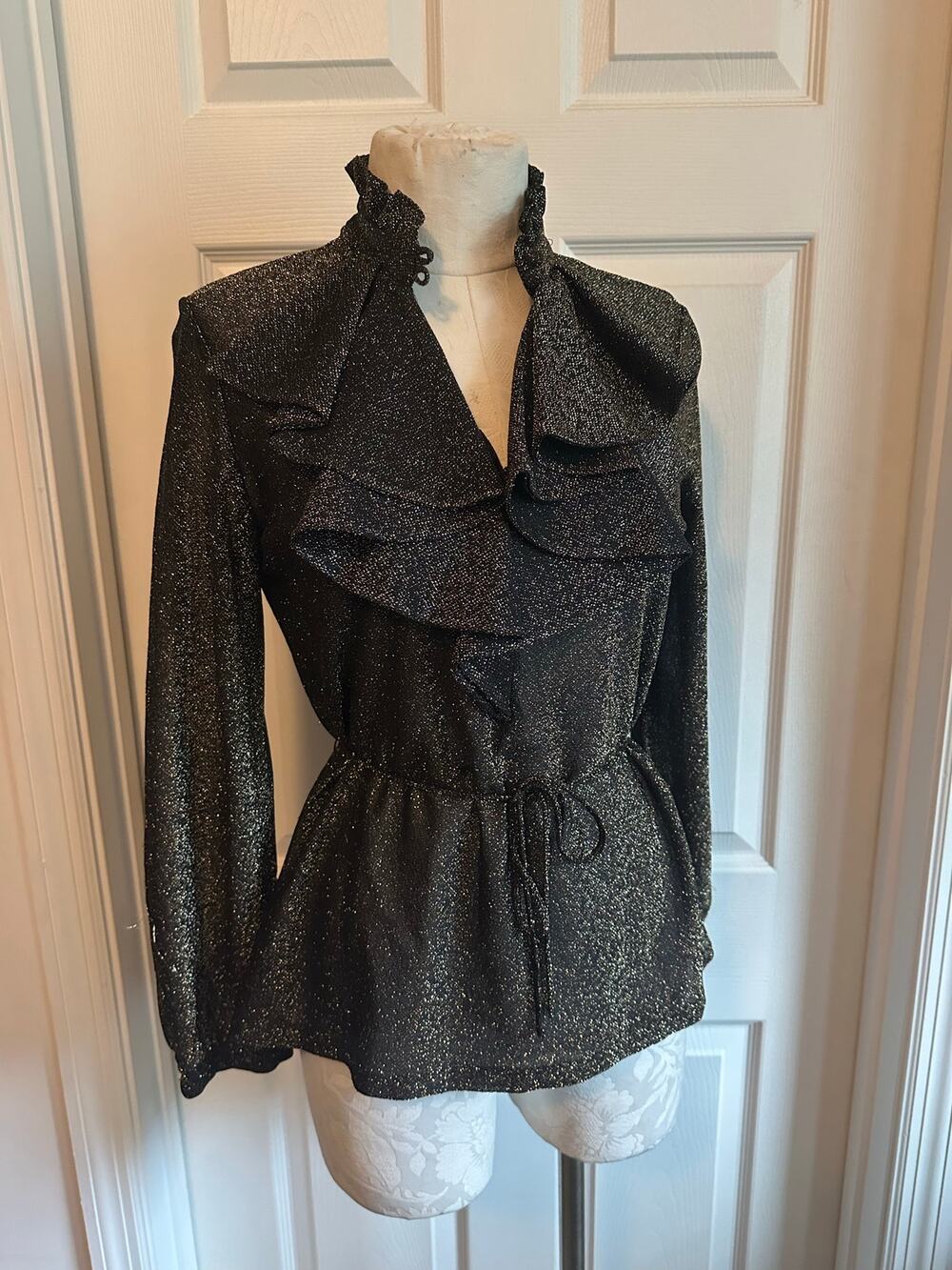 Vintage Plaze Sount too with Ruffle collar